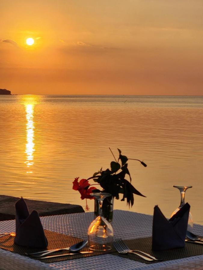 Formosa Beach Club & Bungalow Gili Air Buitenkant foto